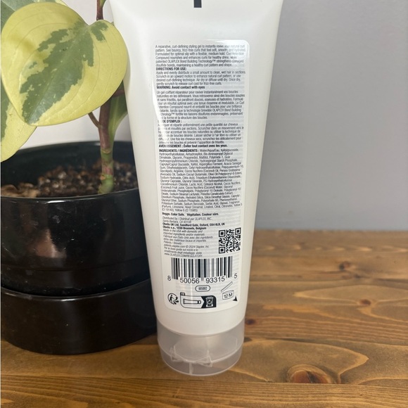 Olaplex No.10 Curl Defining Frizz Reducing Hair Gel 200mls - Picture 2 of 7